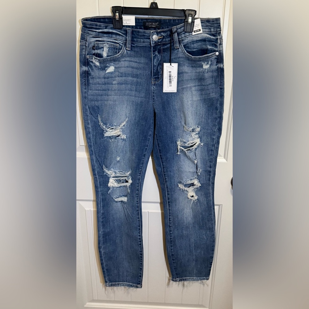 NWT Judy Blue Boyfriend Jeans Distressed Size‎ 9